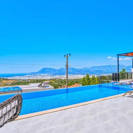 Villa Uezuemlue 2 Bedroom Secluded With Private Pool Hot Tub Kalkan