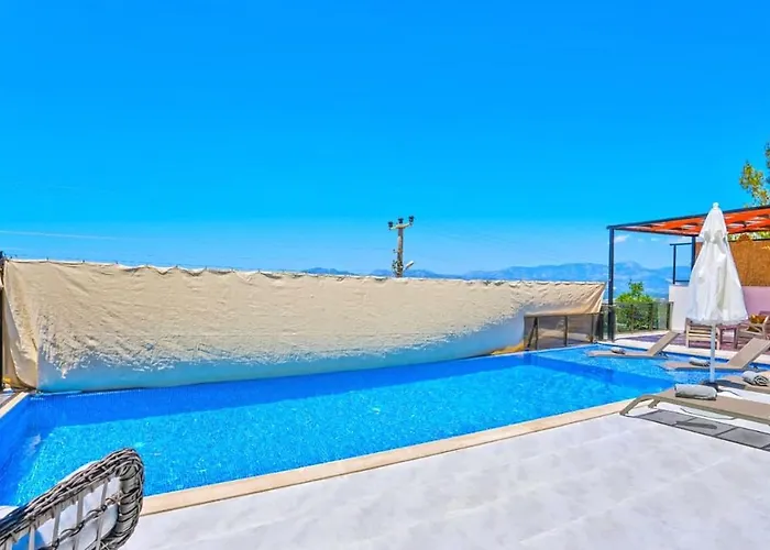 Uezuemlue 2 Bedroom Secluded With Private Pool Hot Tub * Kalkan