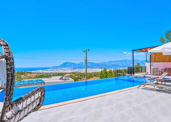 Villa Uezuemlue 2 Bedroom Secluded With Private Pool Hot Tub Kalkan
