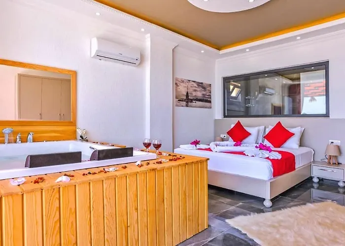 Villa Uezuemlue 2 Bedroom Secluded With Private Pool Hot Tub *