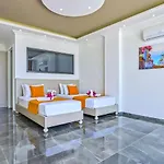 Вилла Uezuemlue 2 Bedroom Secluded With Private Pool Hot Tub